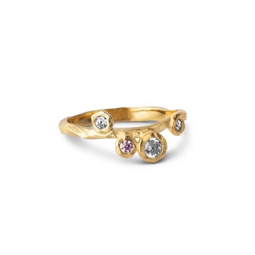 Rose ring i 18 karat forgyldt sølv med lyserøde og klare zirkonia fra Enamel Copenhagen
